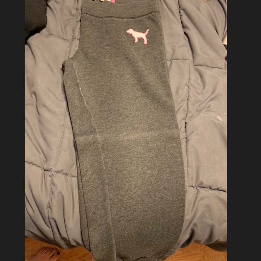 VS Capri sweats